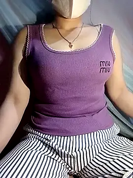 LalayCii online show from October 2025 09:20:01 AM