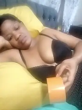 CaramelBoootie online show from January 2026 05:51:02 PM