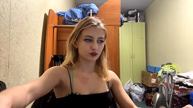 AmeliLia online show from January 2026 05:18:01 PM