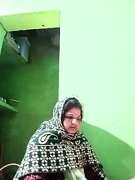 Karishma cute online show from January 2026 03:26:01 PM