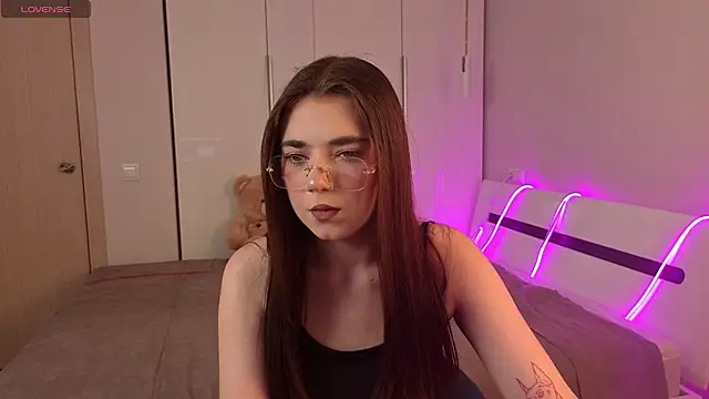 LaytyMorris online show from October 2025 01:45:02 PM