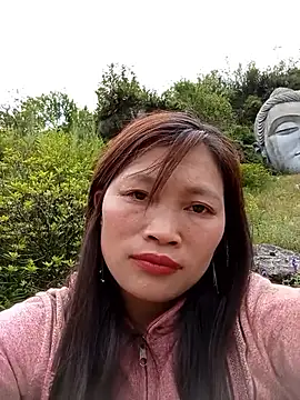 Snapshot of siusiu-00 chatting on May 2026 05:03:02 AM siusiu-00 online show from May 2026 05:03:02 AM