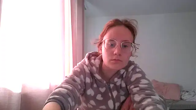 LuckySLove online show from June 2026 04:45:01 PM