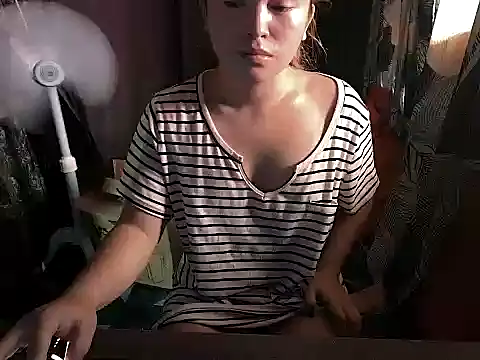 Snapshot of ur_babyjamella chatting on February 2026 06:31:02 AM ur babyjamella online show from February 2026 06:31:02 AM