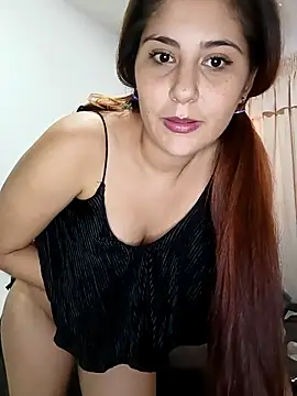 Snapshot of Rosiht_00 chatting on October 2025 02:28:01 PM Rosiht 00 online show from October 2025 02:28:01 PM