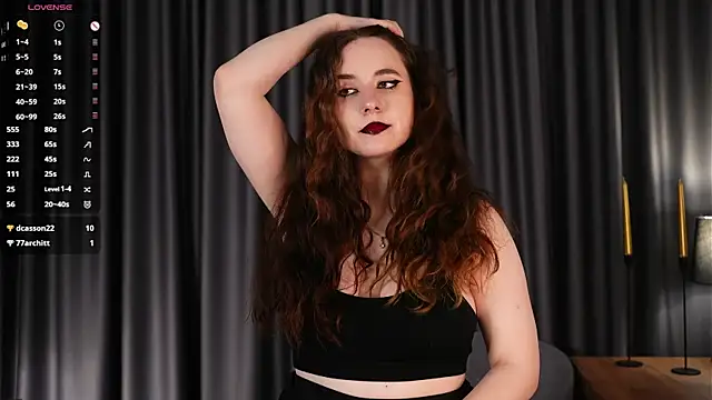 YuriFout online show from November 2025 11:11:02 AM