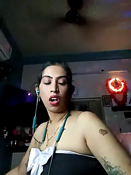 Darling Annie online show from December 2025 07:08:02 PM