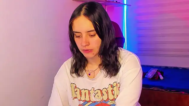 Emily Lindey online show from October 2025 03:19:01 AM