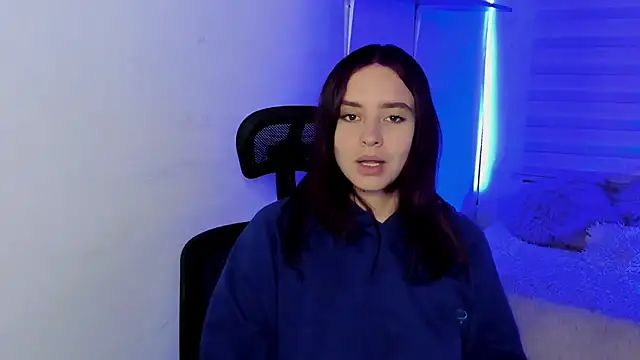 Emily Lindey online show from January 2026 04:38:02 AM