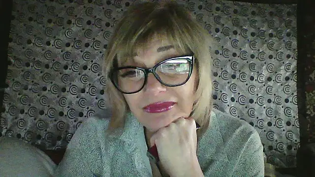 Lia Ray online show from November 2025 08:20:01 PM