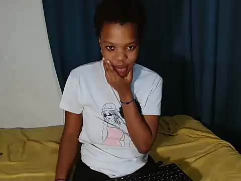 Snapshot of SexyLatoya05 chatting on October 2025 05:30:02 PM SexyLatoya05 online show from October 2025 05:30:02 PM