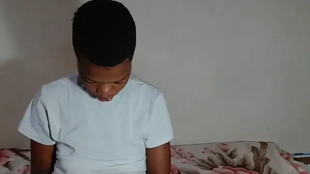 Snapshot of SexyLatoya05 chatting on December 2025 07:03:02 AM SexyLatoya05 online show from December 2025 07:03:02 AM