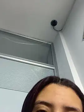 Snapshot of Aithana_Petite chatting on December 2025 03:56:01 AM Aithana Petite online show from December 2025 03:56:01 AM