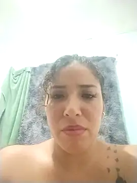 Yvonny27 online show from February 2026 05:08:02 AM