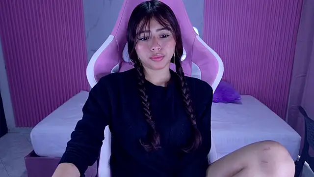 dafne17  online show from November 2025 02:16:01 PM