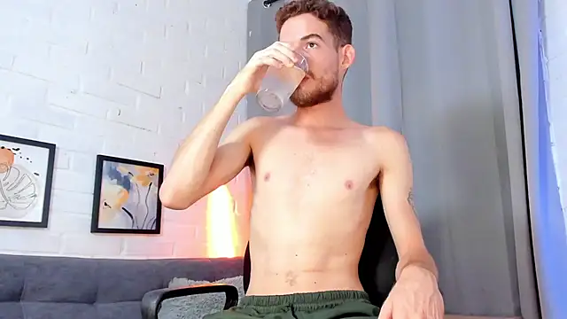 MATEO HUNTER online show from October 2025 05:24:01 PM