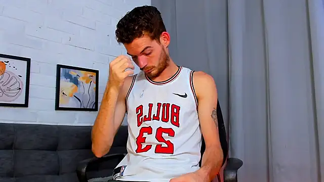 MATEO HUNTER online show from October 2025 03:52:02 AM