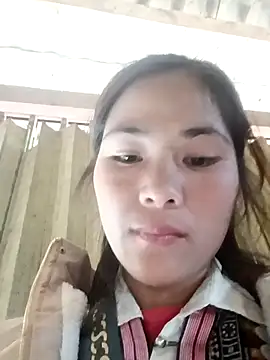 Lyssa-a online show from November 2025 06:50:01 AM