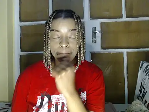 Snapshot of fifiqueen25 chatting on November 2025 06:39:01 PM fifiqueen25 online show from November 2025 06:39:01 PM