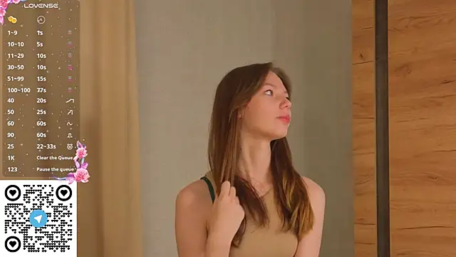 Erosyne online show from December 2025 05:21:01 PM