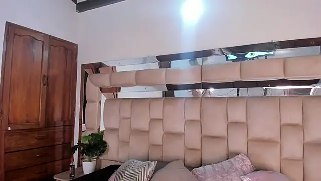 Hanna Garciia online show from October 2025 08:21:02 PM