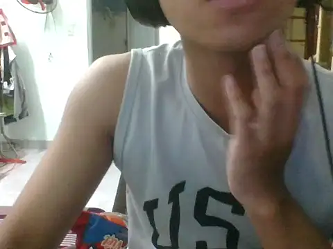 Snapshot of kave2033 chatting on October 2025 02:29:01 PM kave2033 online show from October 2025 02:29:01 PM