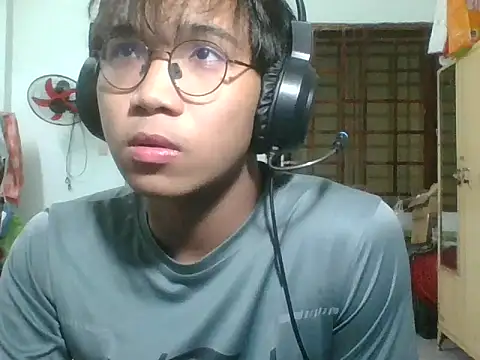 Snapshot of kave2033 chatting on November 2025 02:52:02 PM kave2033 online show from November 2025 02:52:02 PM