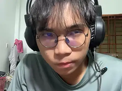 Snapshot of kave2033 chatting on November 2025 03:01:02 PM kave2033 online show from November 2025 03:01:02 PM