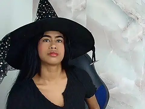 Snapshot of kataleyaAlenan chatting on October 2025 01:55:02 PM kataleyaAlenan online show from October 2025 01:55:02 PM