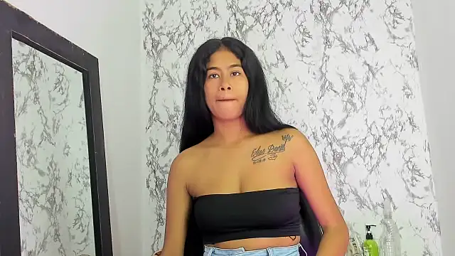 Snapshot of kataleyaAlenan chatting on November 2025 02:05:01 PM kataleyaAlenan online show from November 2025 02:05:01 PM