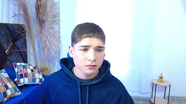 Mattass18 online show from November 2025 01:21:02 PM