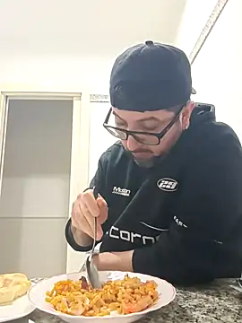 Snapshot of mexcolom12 chatting on November 2025 04:51:02 PM mexcolom12 online show from November 2025 04:51:02 PM