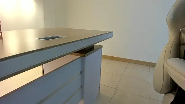 AnnieAndLeandro online show from January 2026 08:11:02 PM