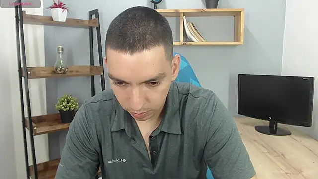 Axel Stones  online show from October 2025 01:44:01 PM