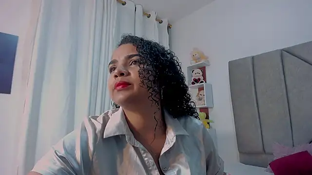 Miaa Star1 online show from November 2025 01:22:01 PM