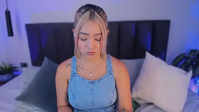 Snapshot of AilanaCortes chatting on March 2026 12:12:02 PM AilanaCortes online show from March 2026 12:12:02 PM