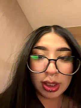 Snapshot of VamppyJane chatting on October 2025 05:20:02 AM VamppyJane online show from October 2025 05:20:02 AM