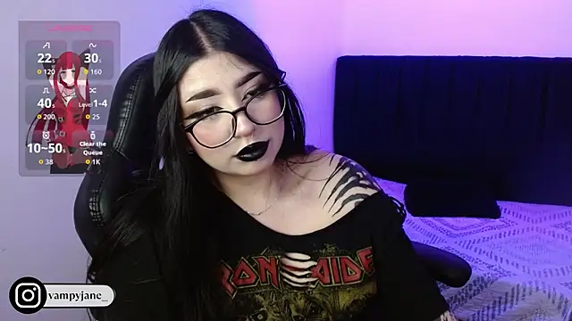 Snapshot of VamppyJane chatting on November 2025 02:01:02 AM VamppyJane online show from November 2025 02:01:02 AM