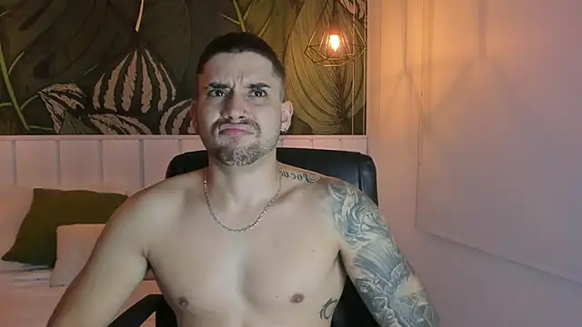 Mike montoya01 online show from November 2025 05:07:02 AM