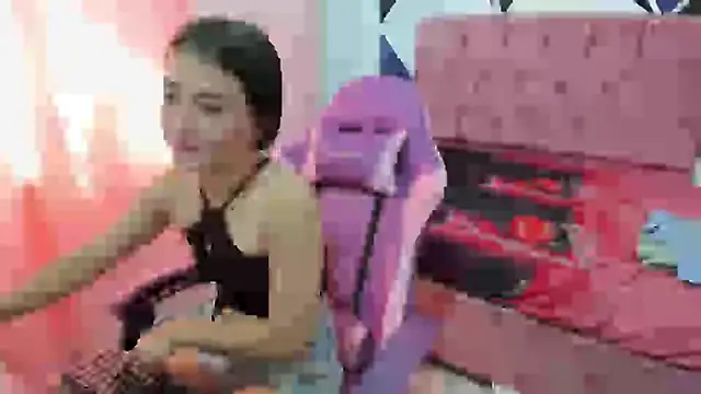 scarleth18 online show from October 2025 07:53:02 PM