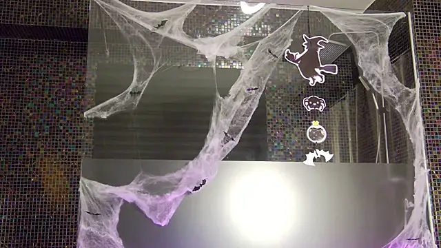 LisFowler online show from October 2025 04:07:02 AM