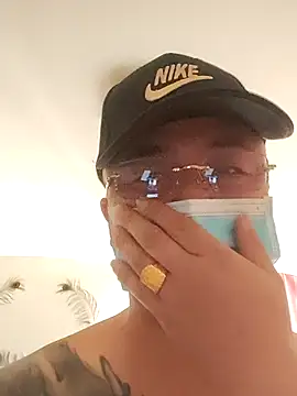 Snapshot of caige8888 chatting on October 2025 03:51:02 AM caige8888 online show from October 2025 03:51:02 AM