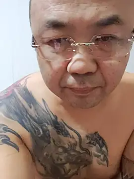 Snapshot of caige8888 chatting on November 2025 01:44:02 PM caige8888 online show from November 2025 01:44:02 PM