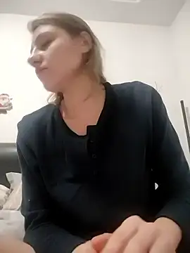 SandyCassie online show from November 2025 06:06:02 AM