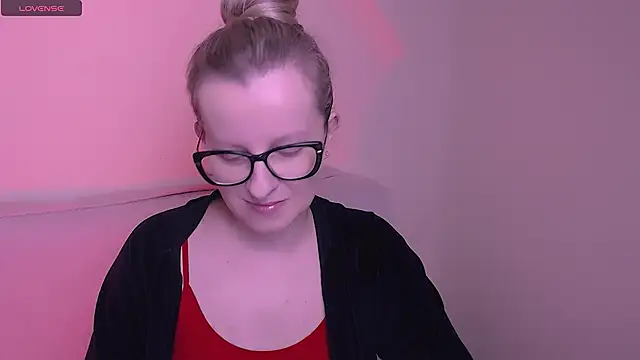 AllaLeomz online show from November 2025 06:45:02 AM