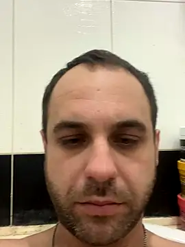 AndyLynn online show from December 2025 06:26:02 PM