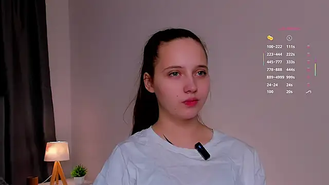 NadiaGnegy online show from November 2025 01:02:01 PM