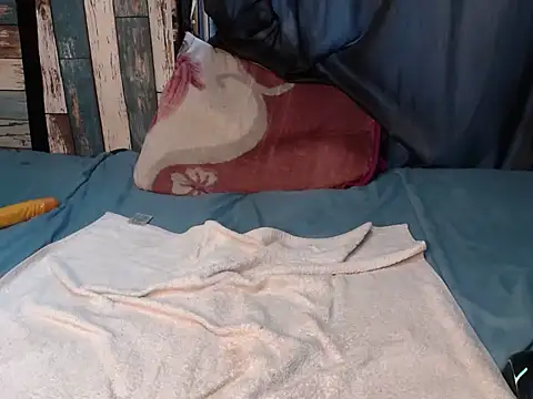 Monica-2701 online show from November 2025 03:40:02 AM