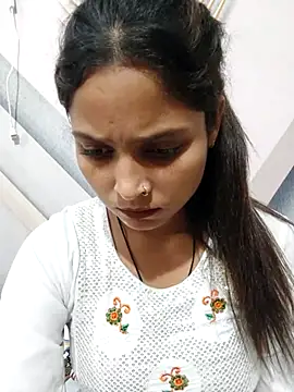 Anshika1431 online show from November 2025 03:22:01 PM