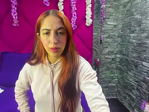 Snapshot of MariamGray1 chatting on October 2025 05:25:02 PM MariamGray1 online show from October 2025 05:25:02 PM